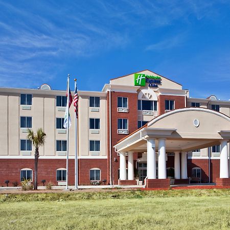 Holiday Inn Express & Suites Moultrie, An Ihg Hotel Exterior photo