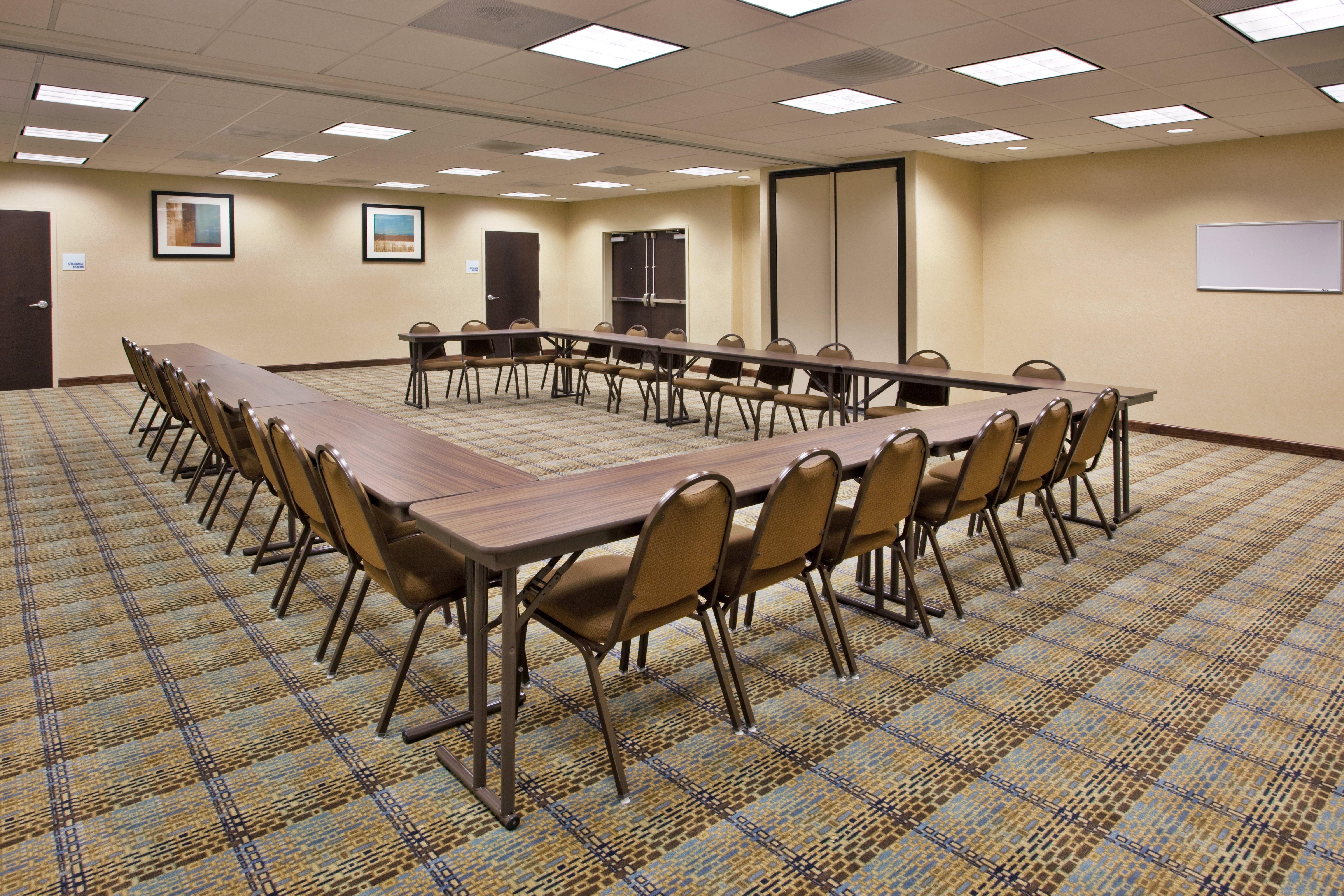 Holiday Inn Express & Suites Moultrie By Ihg Exterior photo